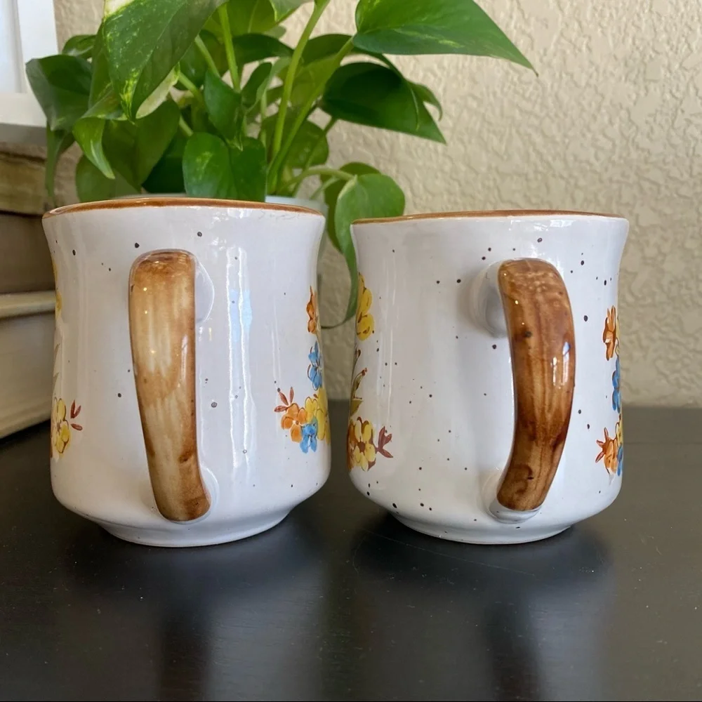 Vintage set of 2 mugs‎ flowers stoneware